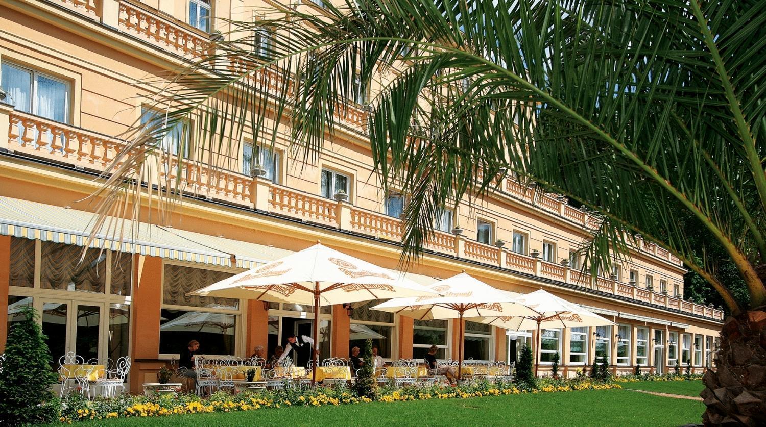 Parkhotel Richmond การ์โลวีวารี ภายนอก รูปภาพ