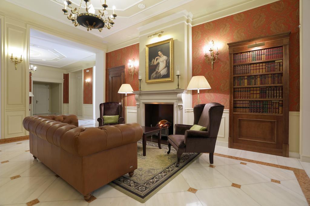 Parkhotel Richmond การ์โลวีวารี ภายนอก รูปภาพ